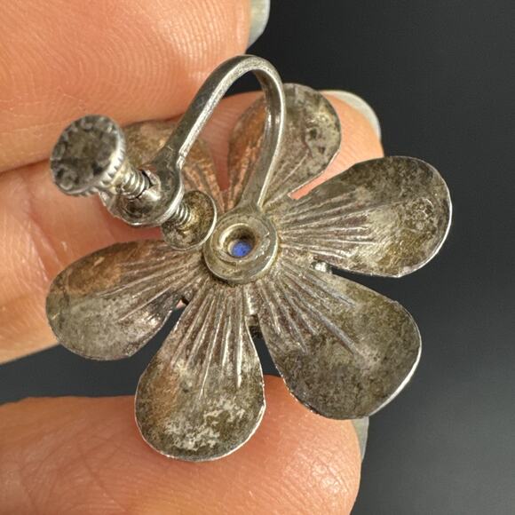 Vintage Blue Enamel Flower Sterling Silver Screw back Earrings - Picture 12 of 13